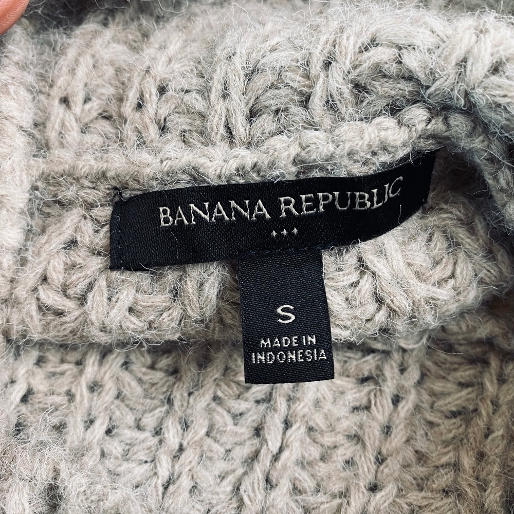 Banana Republic Textured Funnel-Neck Pullover In Oatmeal Size S - Picture 8 of 8